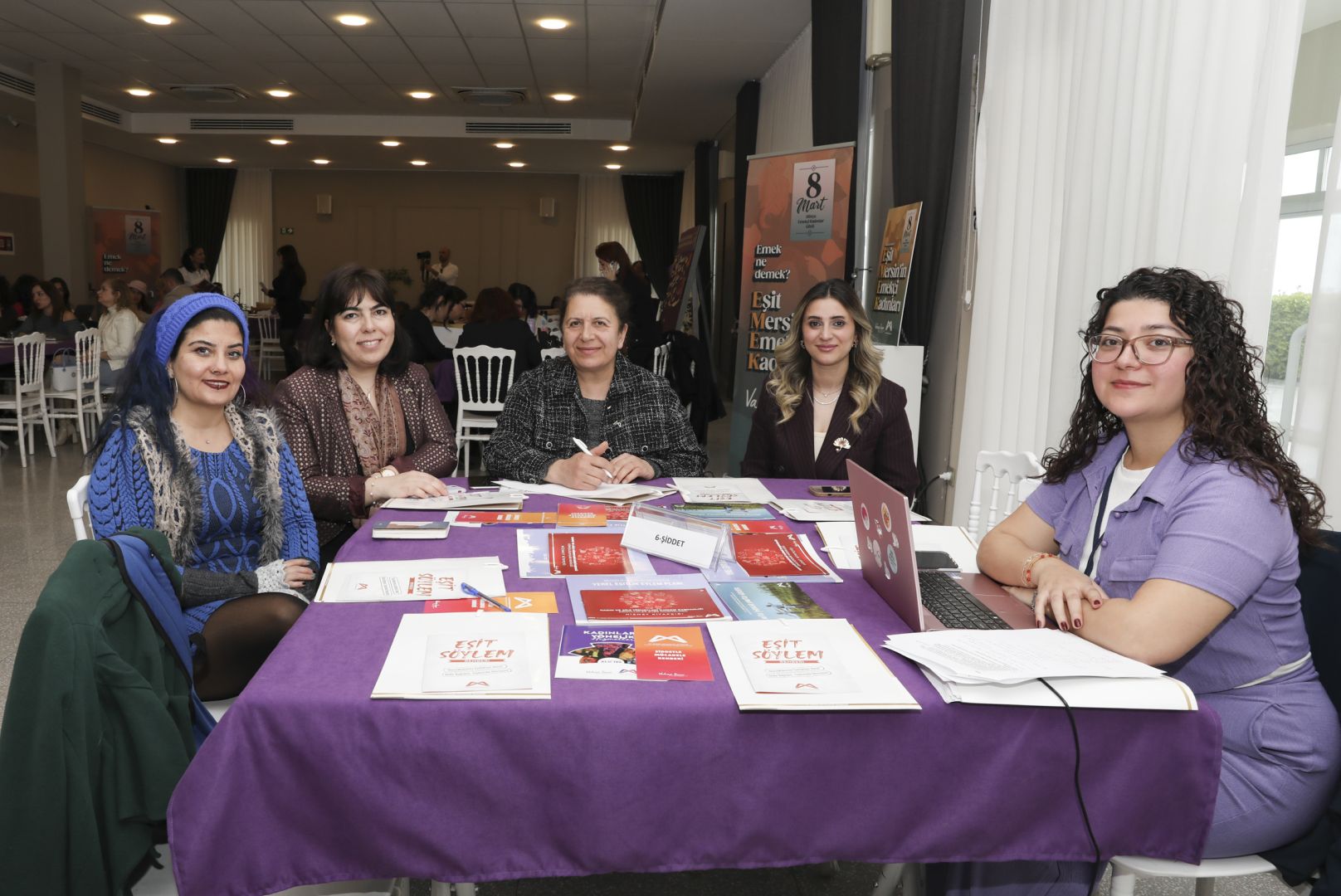 KADINLARIN KARAR ALMA SÜREÇLERİNE KATILIMI GÜÇLENDİRİLİYOR 