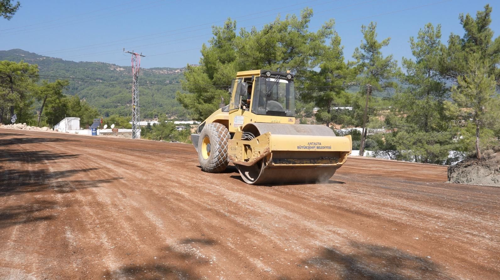 KAŞ’TA YILLARDIR BEKLENEN YOL ÇALIŞMASI BAŞLADI 
