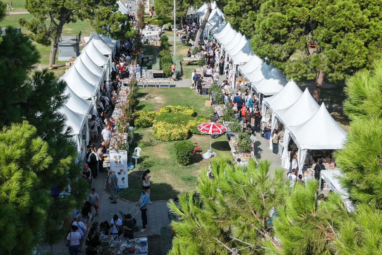 KÜLTÜRPARK’TA KİTAP RÜZGÂRI ESTİ 