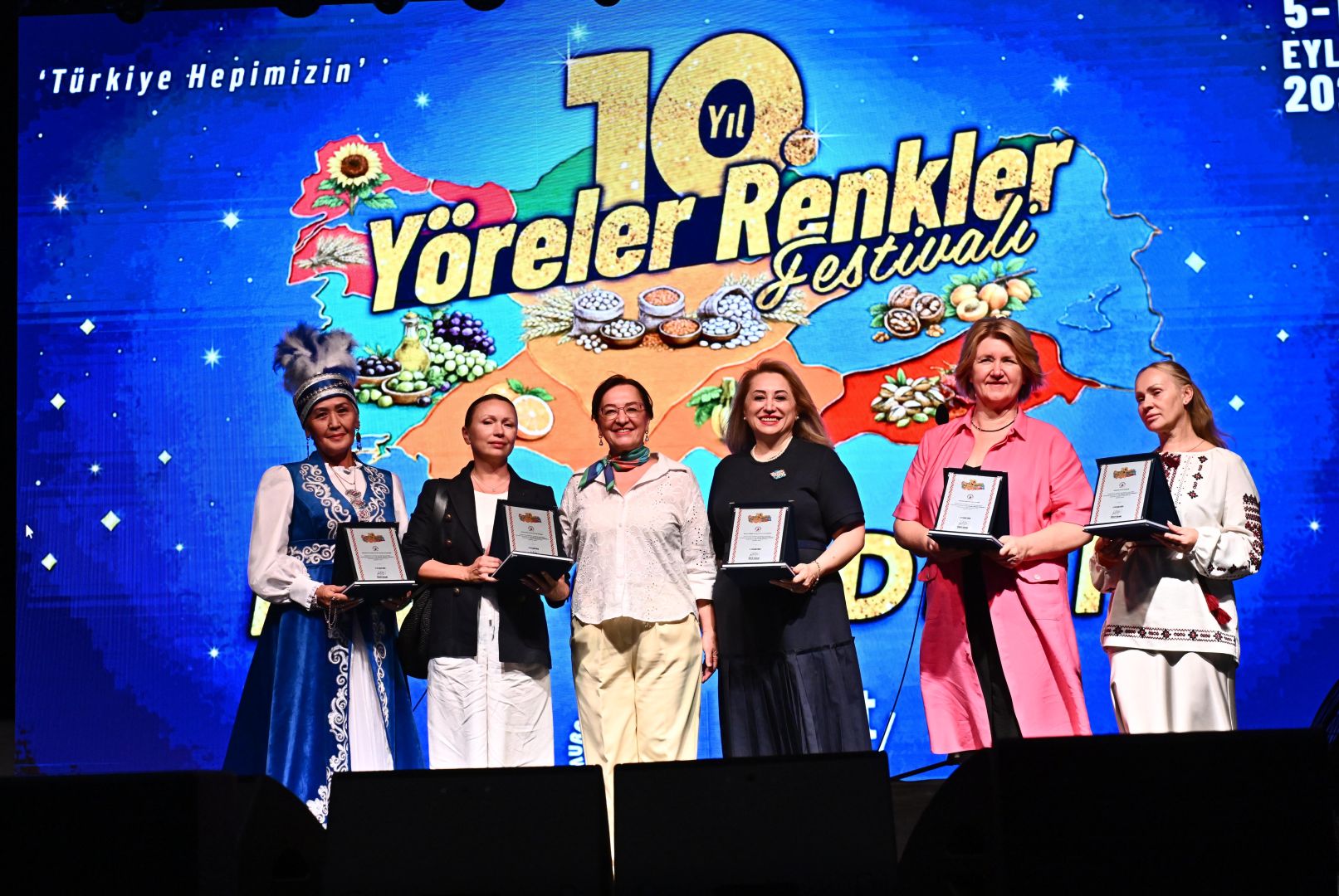 MURATPAŞA’DA KÜLTÜRLER FESTİVALDE BULUŞUYOR  