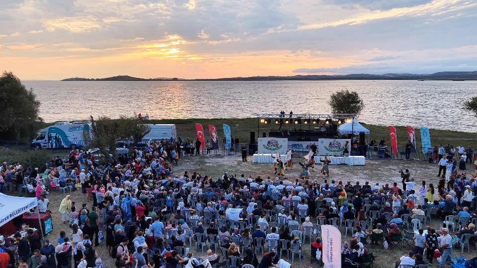 NİLÜFER’DE SİYAH İNCİR COŞKUSU: ÜRETİCİLER FESTİVALDE BULUŞTU