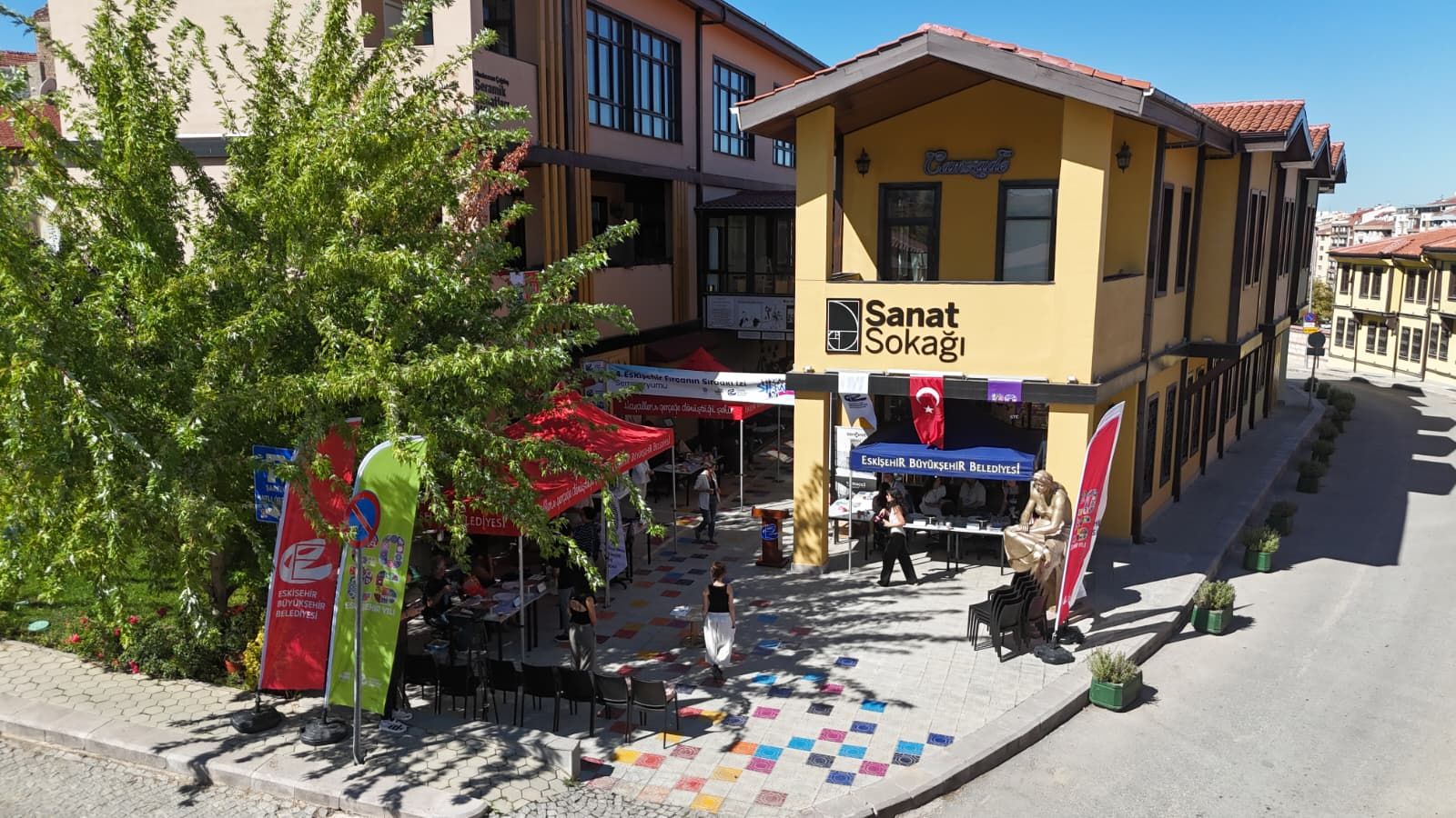 SERAMİK SANATININ USTALARI ESKİŞEHİR’DE BULUŞTU 